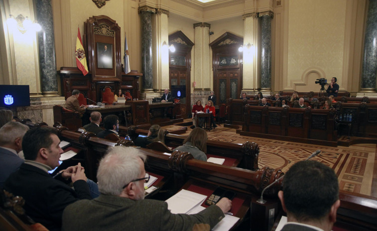 El PP denuncia la okupación  de un edificio  en la calle  de la Barrera