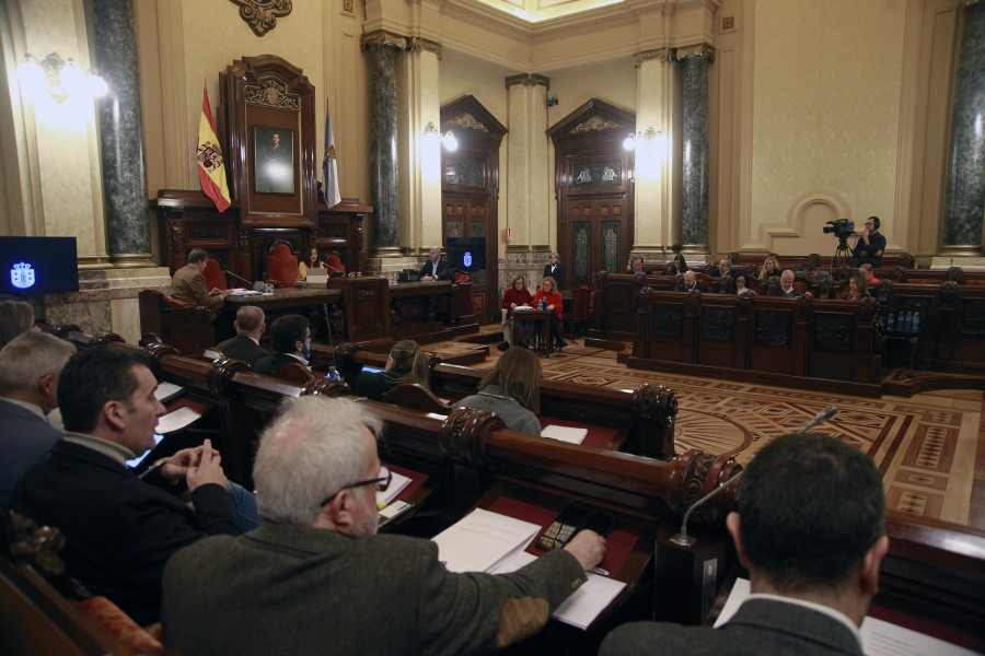 El PP denuncia la okupación  de un edificio  en la calle  de la Barrera