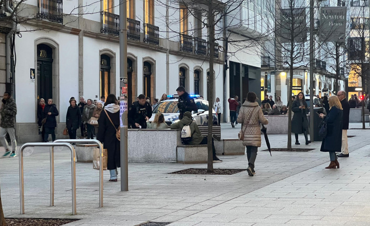 Detienen a unos ladrones en una céntrica calle de A Coruña