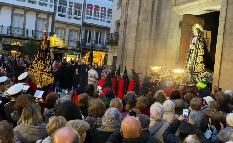 La Virgen de los Dolores de ‘alma coruñesa’ abre la Semana Santa