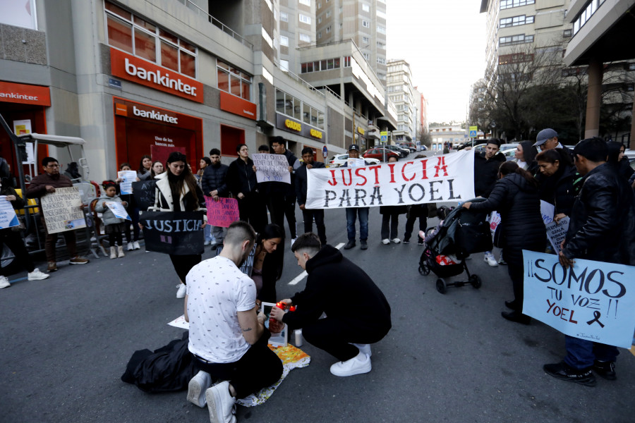 La familia de Yoel, asesinado en Nochebuena en A Coruña, pide cárcel para los tres acusados