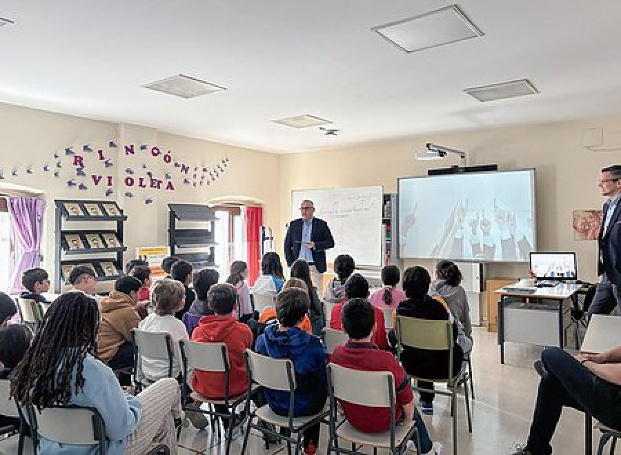 Abanca acerca la educación financiera a más de 750 estudiantes durante la Global Money Week