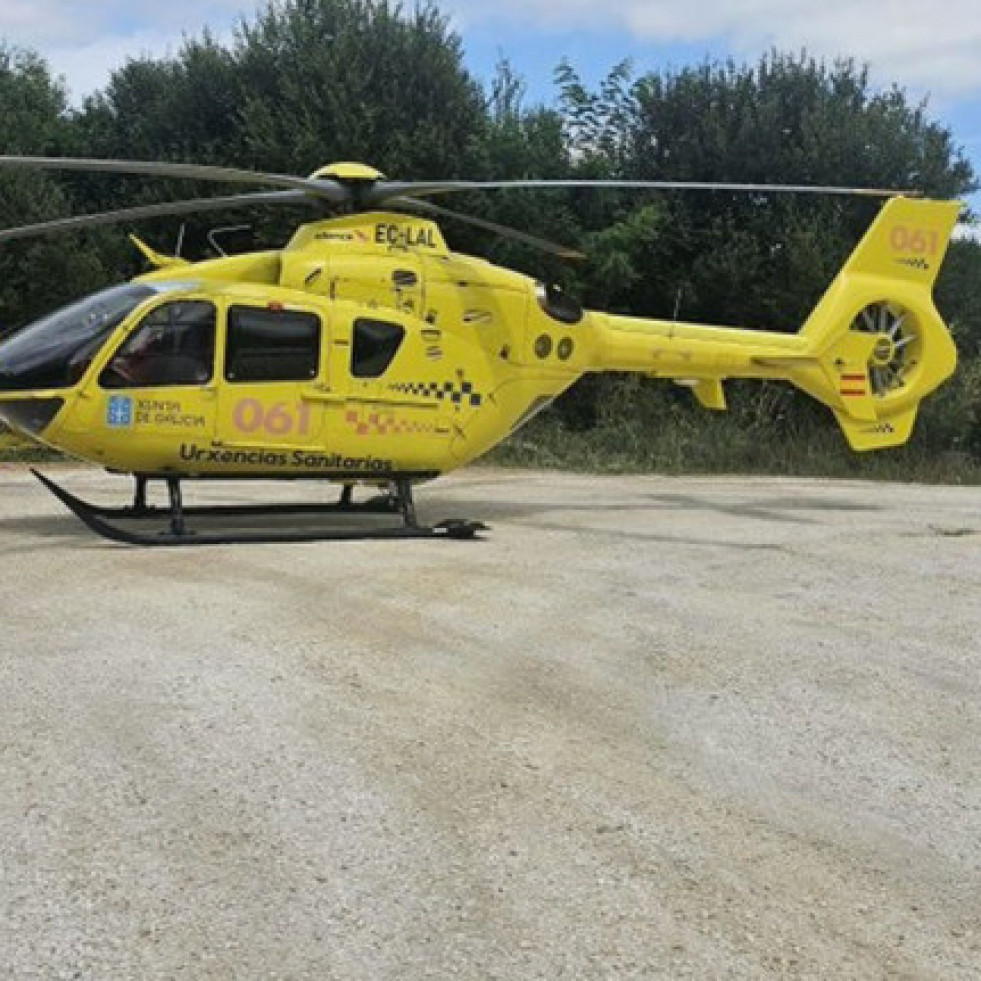 Evacuados en helicóptero, por causas diferentes, un hombre y una niña en las islas Cíes