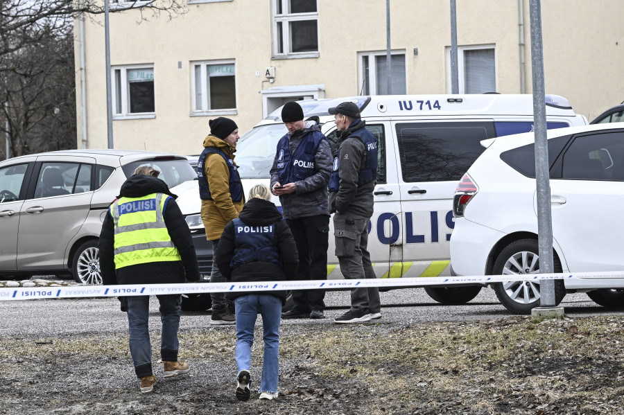 Muere uno de los tres menores heridos en un tiroteo en un colegio de Finlandia