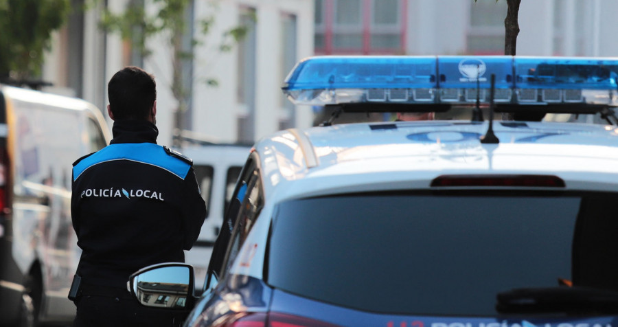 Un herido en un accidente entre un coche y una moto en Juana de Vega