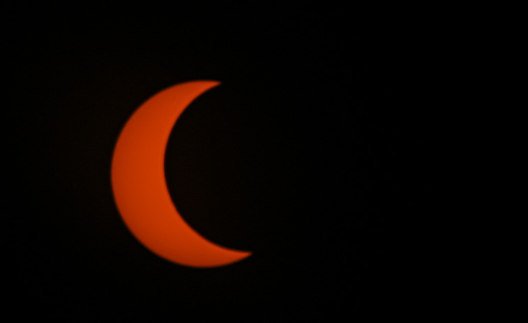 ¿Cómo y cuándo se podrá ver en Galicia el eclipse de sol del lunes 8 de abril?