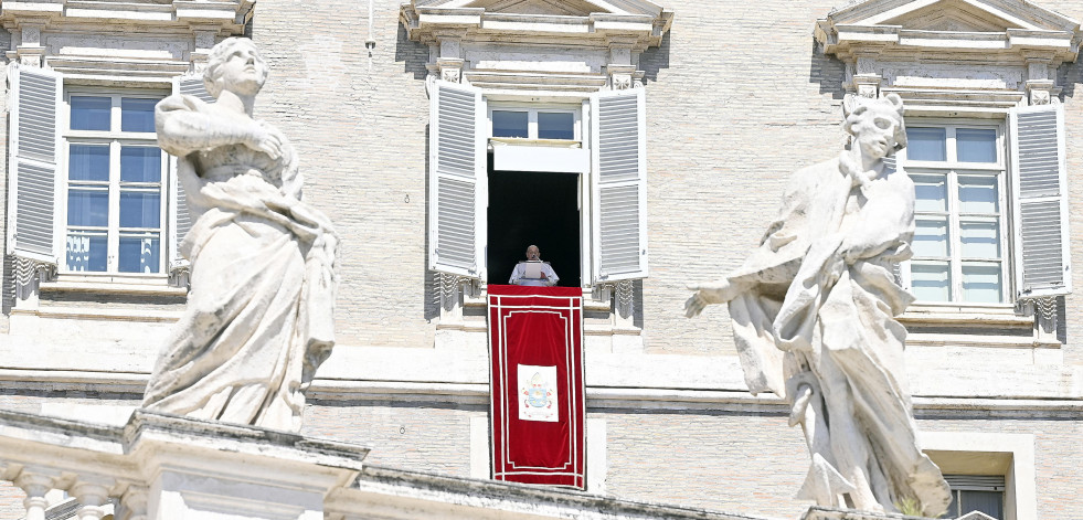 El Vaticano tacha el cambio de sexo y la maternidad subrogada de violación de la dignidad