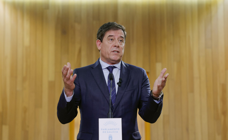 Besteiro tacha de 