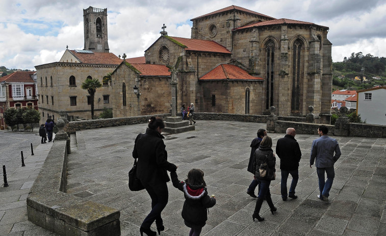 Betanzos valora inmuebles en el casco viejo para abrir un Parador de Turismo