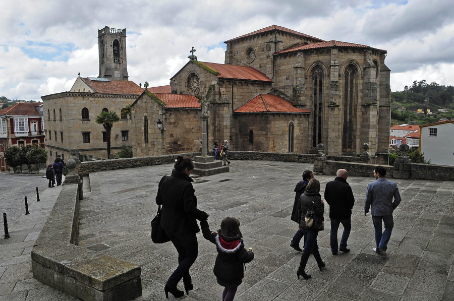 Betanzos valora inmuebles en el casco viejo para abrir un Parador de Turismo