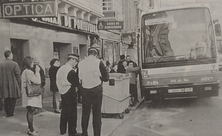 Hace 25 años | Delincuente violento en Monelos y 400 multas a los chóferes de Transportes Finisterre
