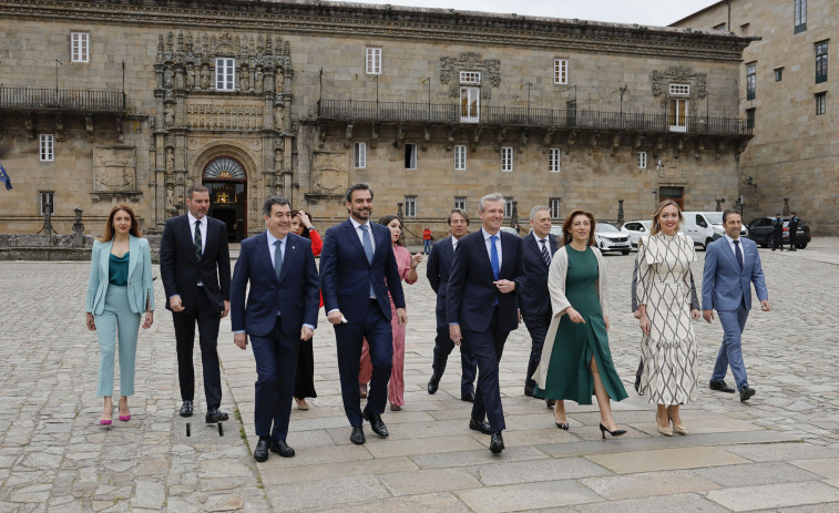 El nuevo Gobierno gallego toma posesión de sus cargos