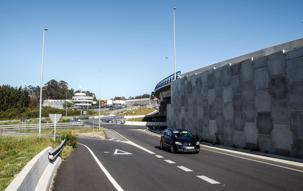 Todos los carriles del viaducto de Iñás están abiertos al tráfico