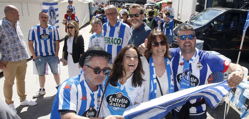 Las fotos del Día de las Peñas en Riazor