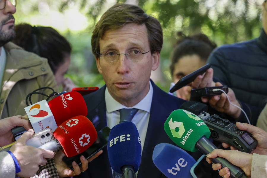 Almeida acusa a Sánchez de "blanquear a Bildu" y lo relaciona con su auge
