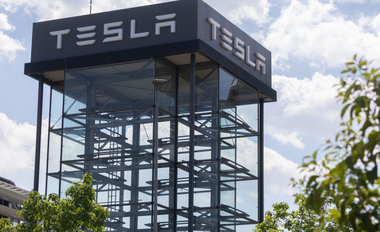 Los beneficios  de Tesla cayeron un 55 % en el primer trimestre del año