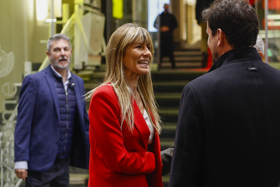 Una asesora de Moncloa avisó a Reale del interés de Begoña Gómez en que pagaran su cátedra