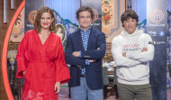 La ministra de Sanidad carga contra Masterchef por el trato a una aspirante que decidió abandonar