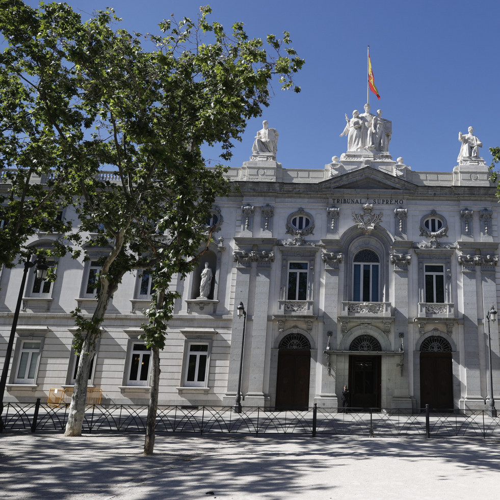 La Xunta responde al Gobierno que cumpla la orden del Supremo y acoja a los 1.000 menores que solicitan asilo en Canarias