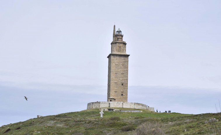 La Torre de Hércules estrena Plan de Conservación con usos públicos controlados