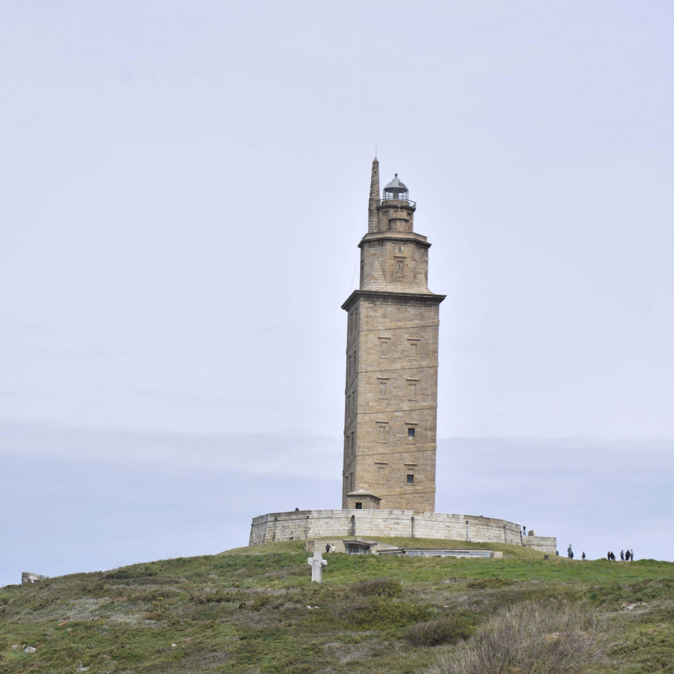 La Torre de Hércules estrena Plan de Conservación con usos públicos controlados