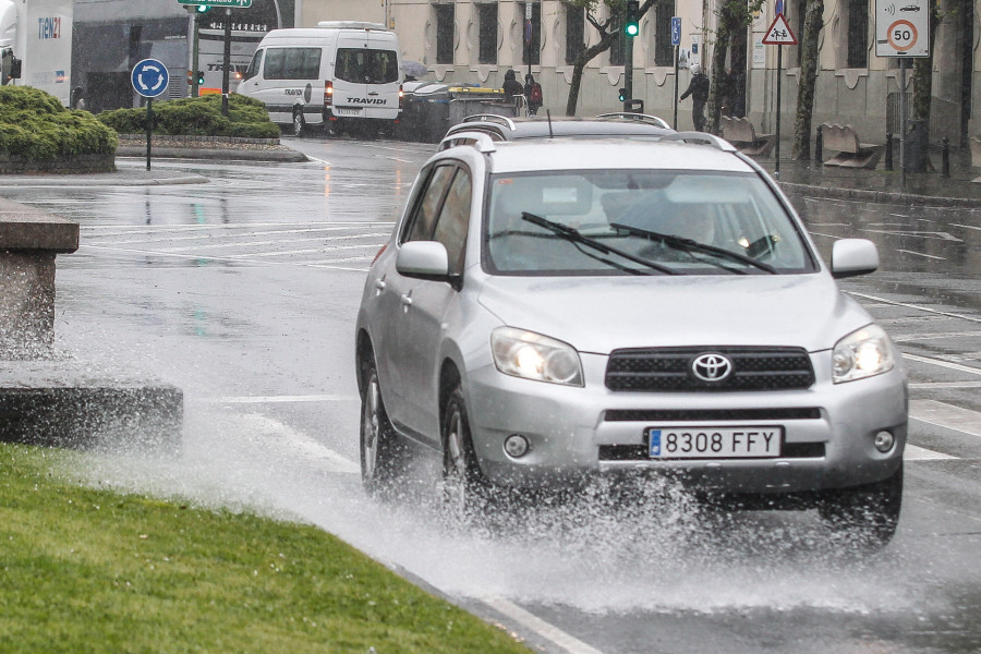 El puente de Primero de Mayo en A Coruña: lluvia y bajas temperaturas