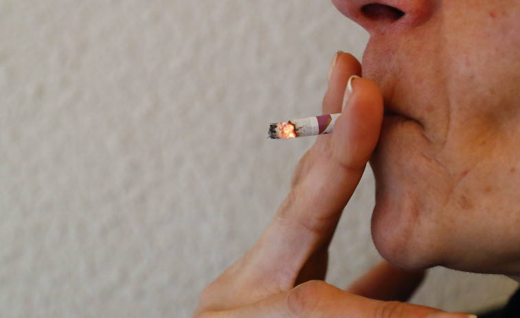 El Gobierno aprueba el plan integral contra el tabaco para ampliar los espacios sin humo