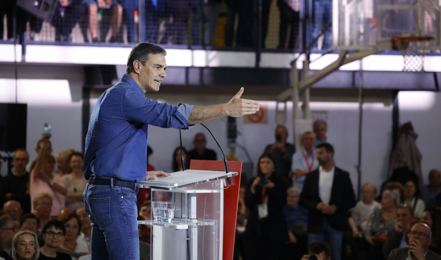 Pedro Sánchez está dispuesto a afrontar "la máquina de fango de Feijóo y Abascal"