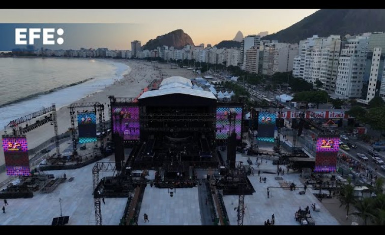 Cientos de miles de admiradores de Madonna toman Río de Janeiro para su concierto gratuito
