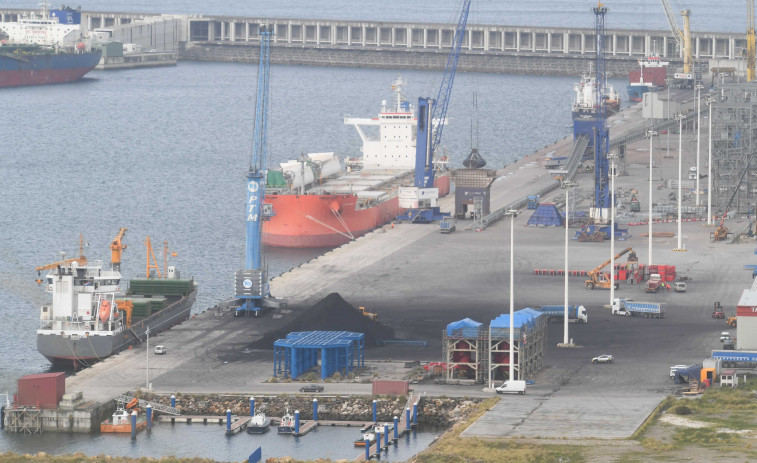 El Gobierno estudia “reestructurar” la deuda del Puerto de A Coruña