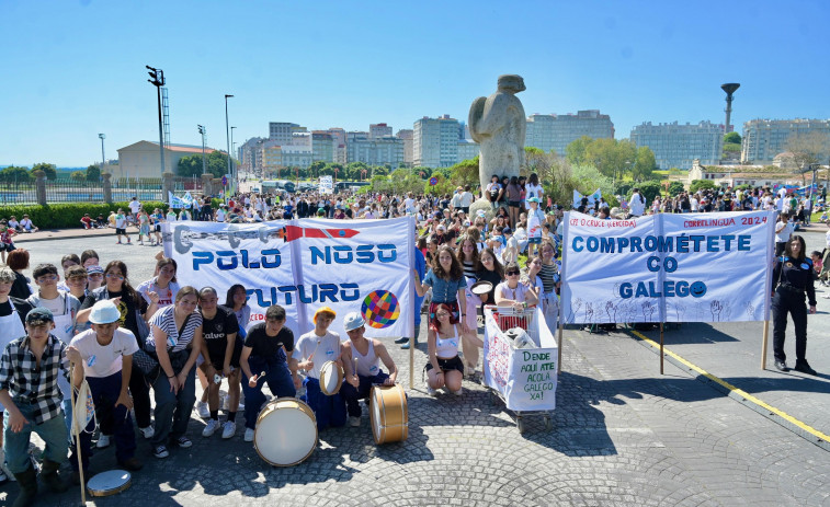 Únicamente cuatro de cada cien coruñeses hablan solo en gallego