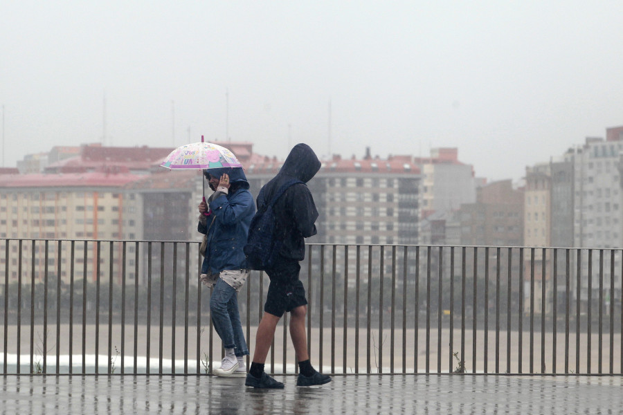 Un frente poco activo trae lluvias este martes a Galicia