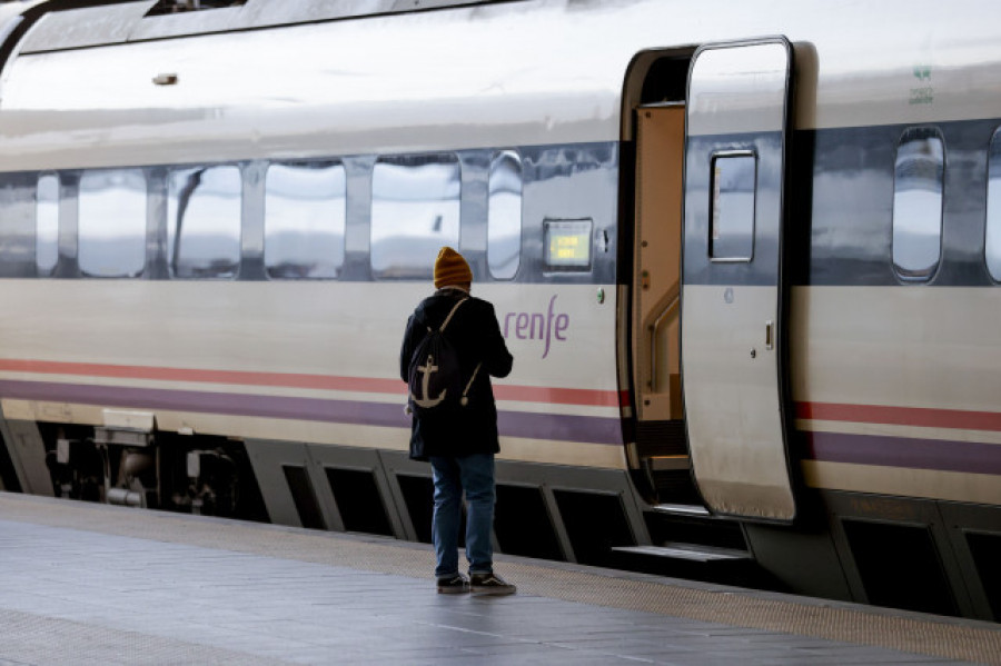 Renfe retoma la circulación entre Ferrol y A Coruña y sigue interrumpida hacia Asturias