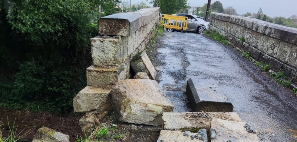 El puente sobre la vía del tren en Bollo, en Miño, estará cerrado al tráfico unos meses