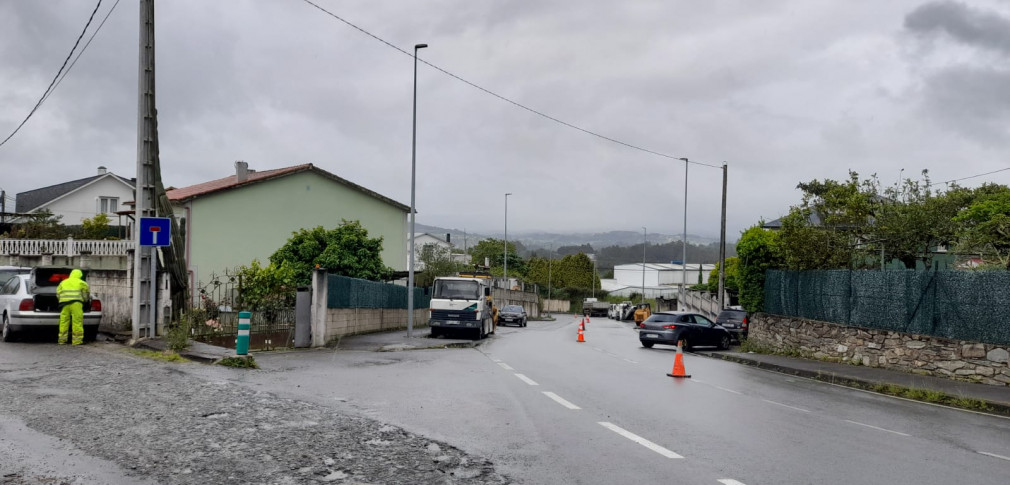 Los vecinos lamentan que la mejora de la vía de Guísamo a Guiliade no afecte al punto negro de San Paio