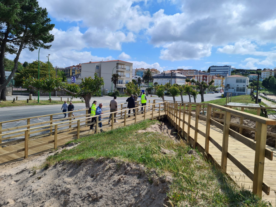 Las obras de la Playa Grande de Miño entran en su última fase y el arenal estará listo en verano