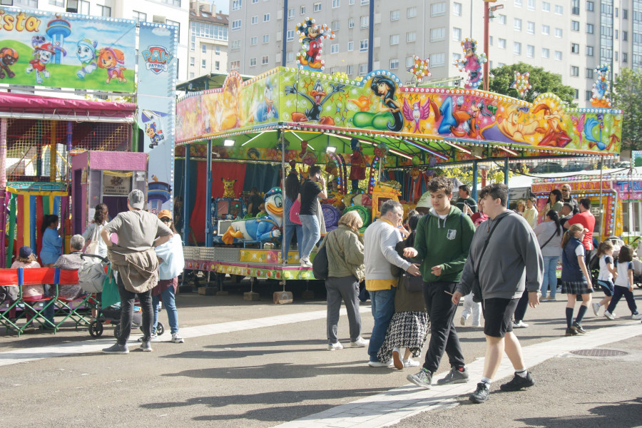 La jornada inaugural de las fiestas en Los Rosales fue un éxito desde primera hora
