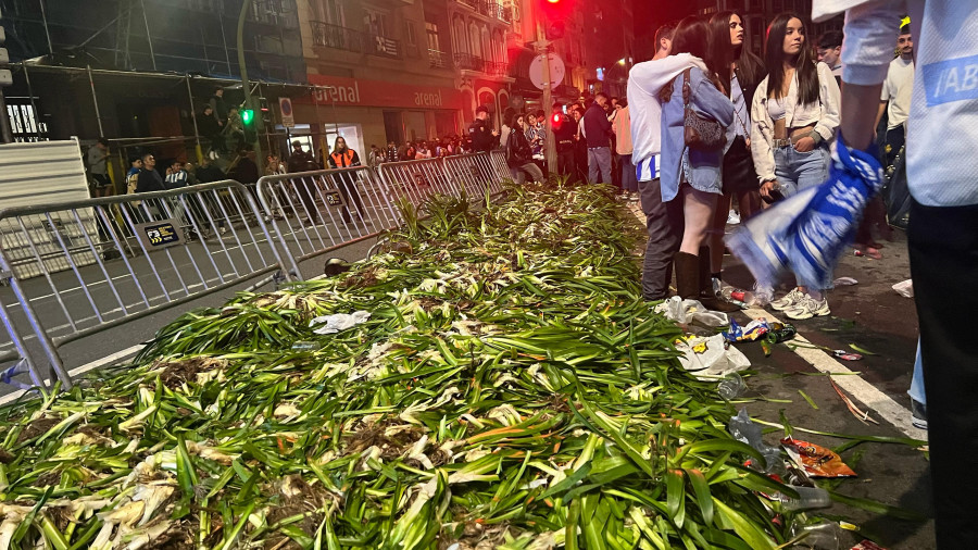 A Coruña vivió una celebración del ascenso del Deportivo casi sin incidentes