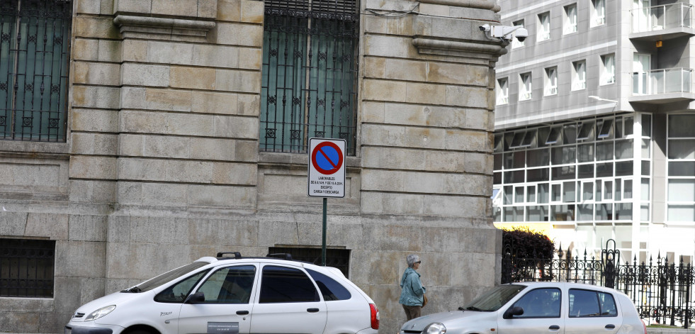 Se disparan las multas de la Policía Local de A Coruña por estacionar en carga y descarga