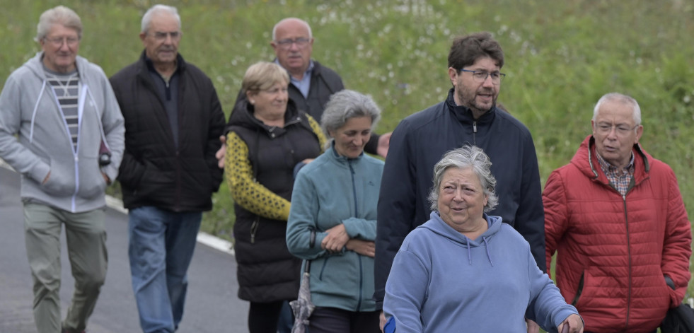 Calvelo se reunirá en junio con vecinos de Barrañán para tratar la falta de seguridad vial
