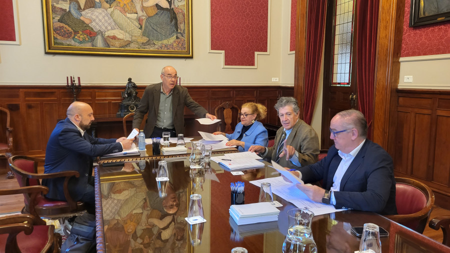 Técnicos, instituciones y ecologistas: la comisión para el futuro de la fachada marítima de A Coruña ya tiene comparecientes