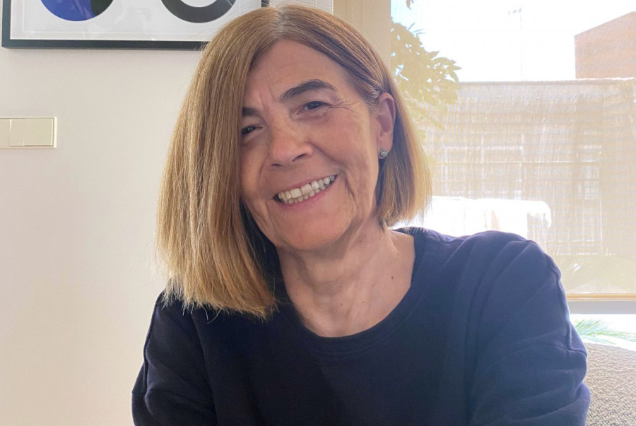La enfermera Fina Baliñas recibe el premio Marcela y Elisa de Alas A Coruña