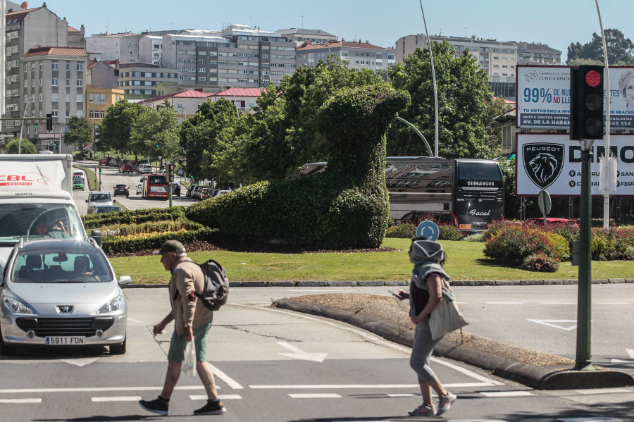 El pavo real más famoso de A Coruña cumple un cuarto de siglo