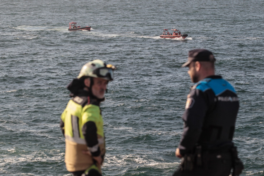 Buscan a un posible desaparecido en la zona de Punta Herminia, en A Coruña