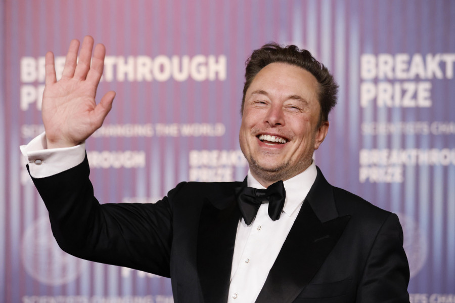 Los accionistas de Tesla aprueban pagarle a Elon Musk unos 50.000 millones de dólares