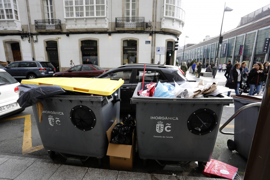 Los trabajadores de recogida de basura se suman a la huelga el día de San Juan