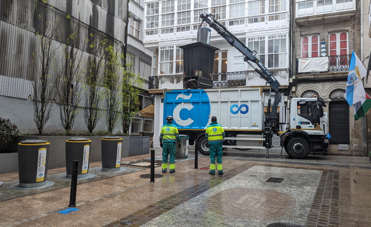 Micrófonos y mediadores: las exigencias de los trabajadores para evitar la huelga de basura en A Coruña