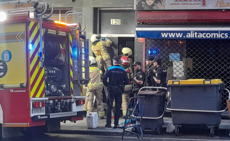 Un incendio acaba con el edificio okupado más conflictivo de A Coruña