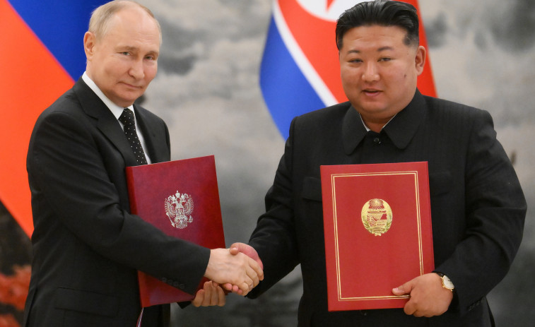Kim y Putin oficializan su alianza anti-EE.UU. firmando un acuerdo de asistencia mutua