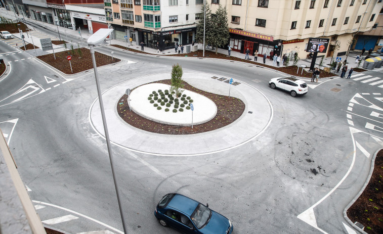 El cruce de Solymar de Oleiros abre al tráfico tras tres años de obras